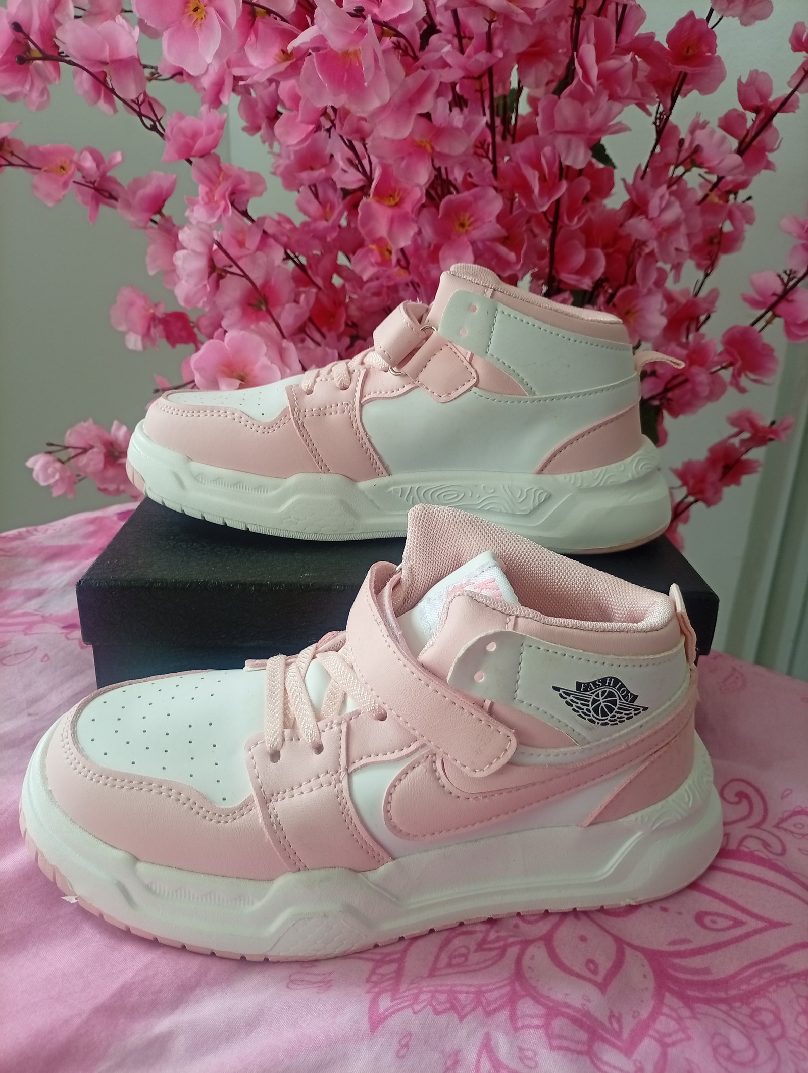 Sneakers 13