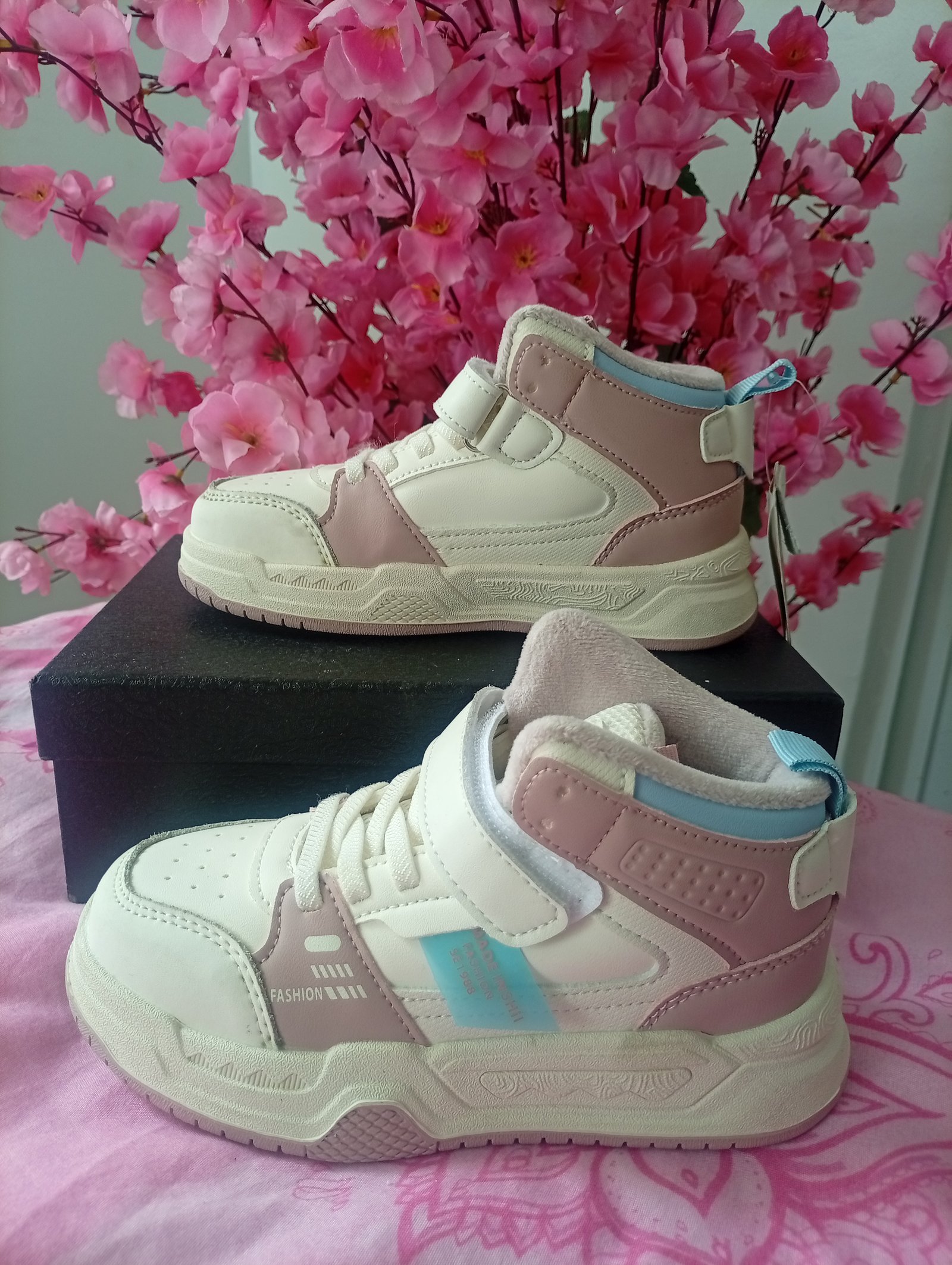 Sneakers 17
