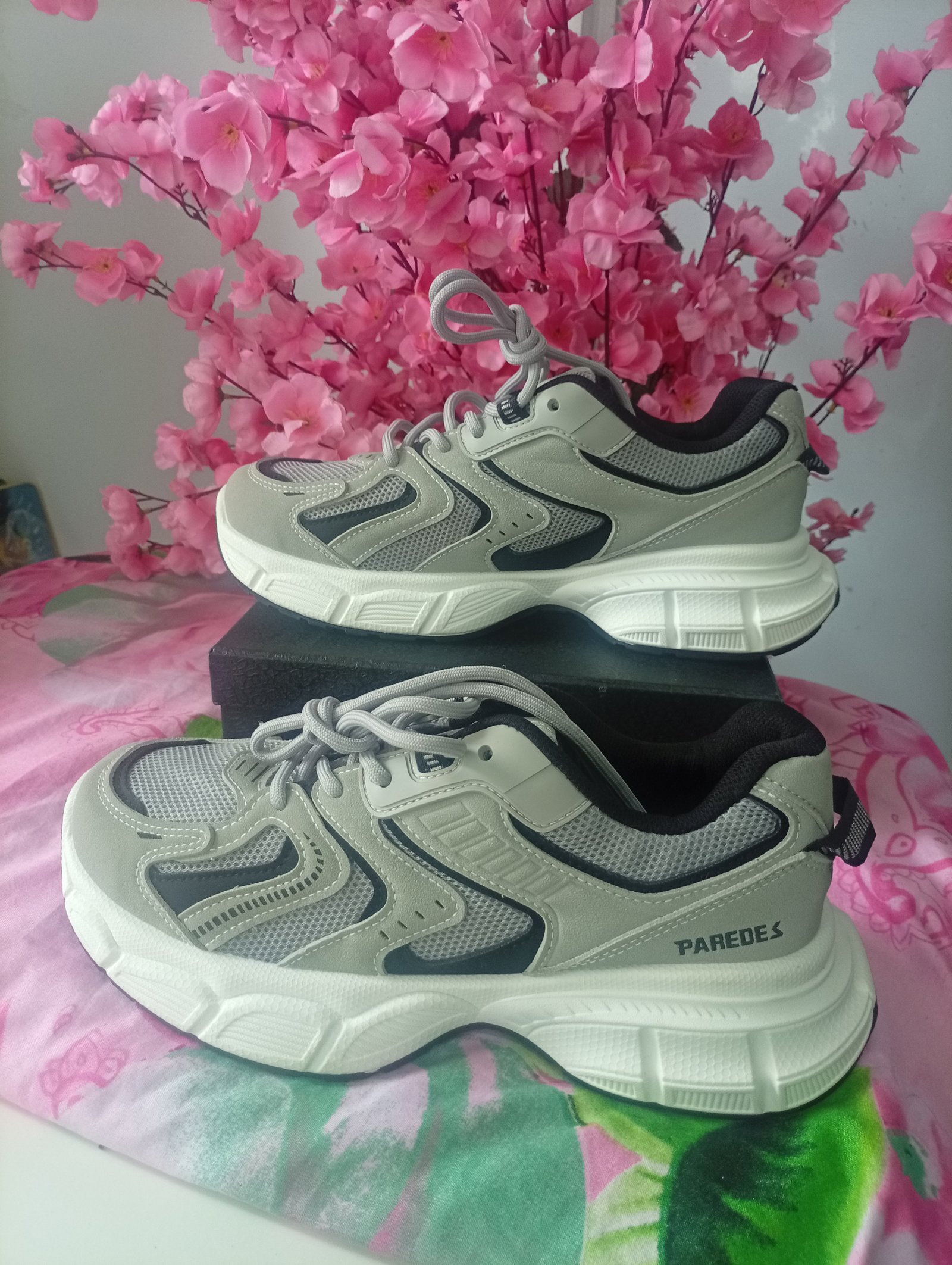 Sneakers 43
