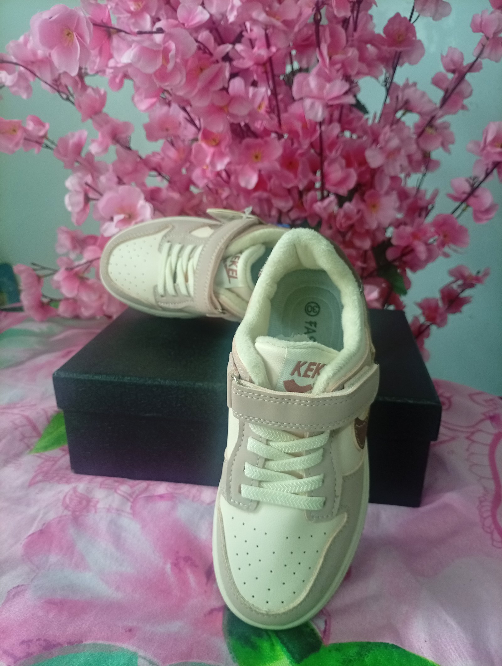 Sneakers 46