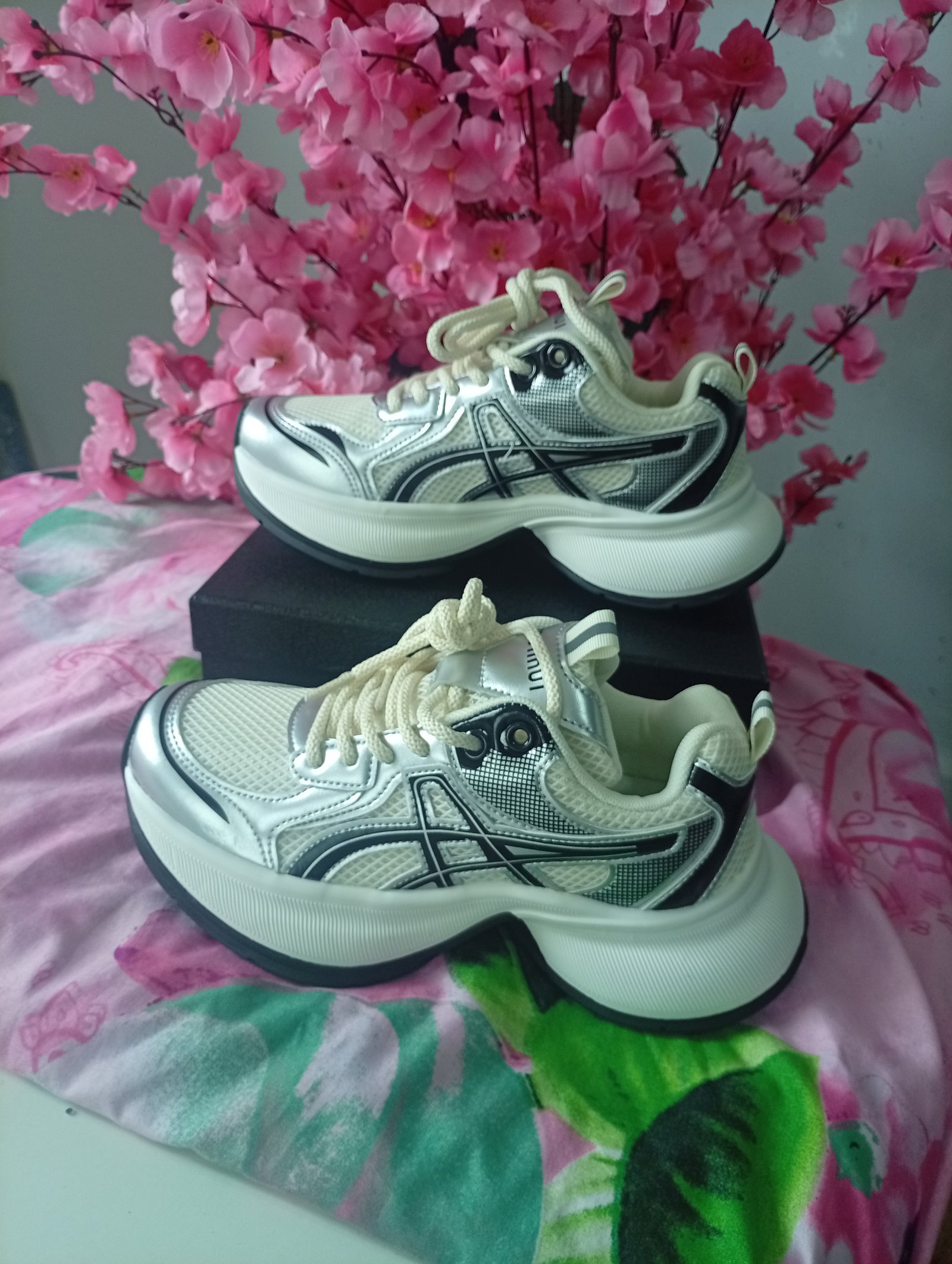 Sneakers 61